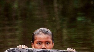 Livro finalista do Jabuti apoia construção de escola Yanomami na Amazônia
