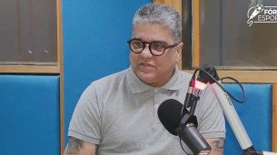 Imagem do técnico Marcelo Cabo, do Santa Cruz, em entrevista ao Fórum Esportivo, da Rádio Jornal