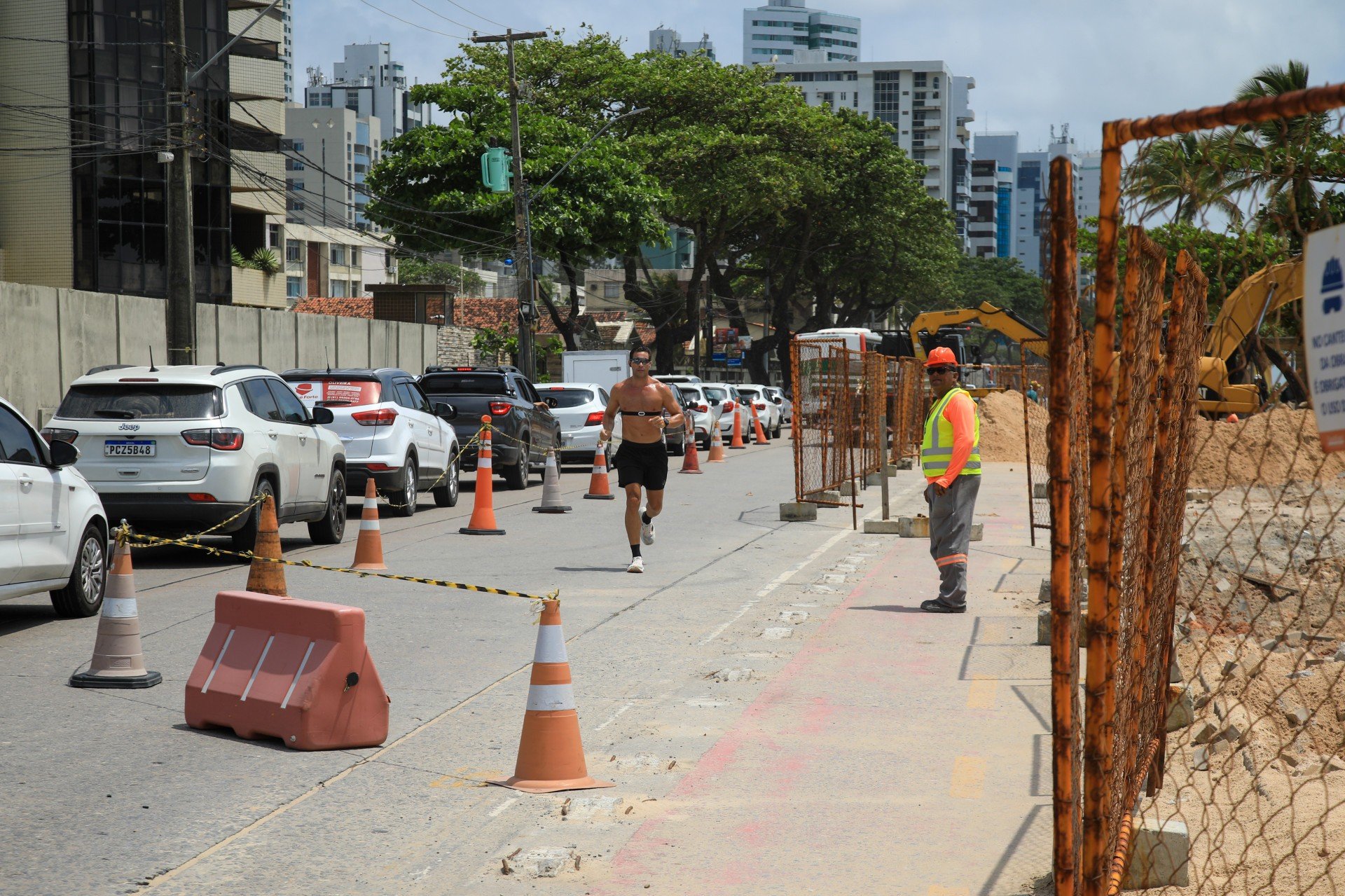 As vagas de estacionamento na Avenida Boa Viagem vão diminuir