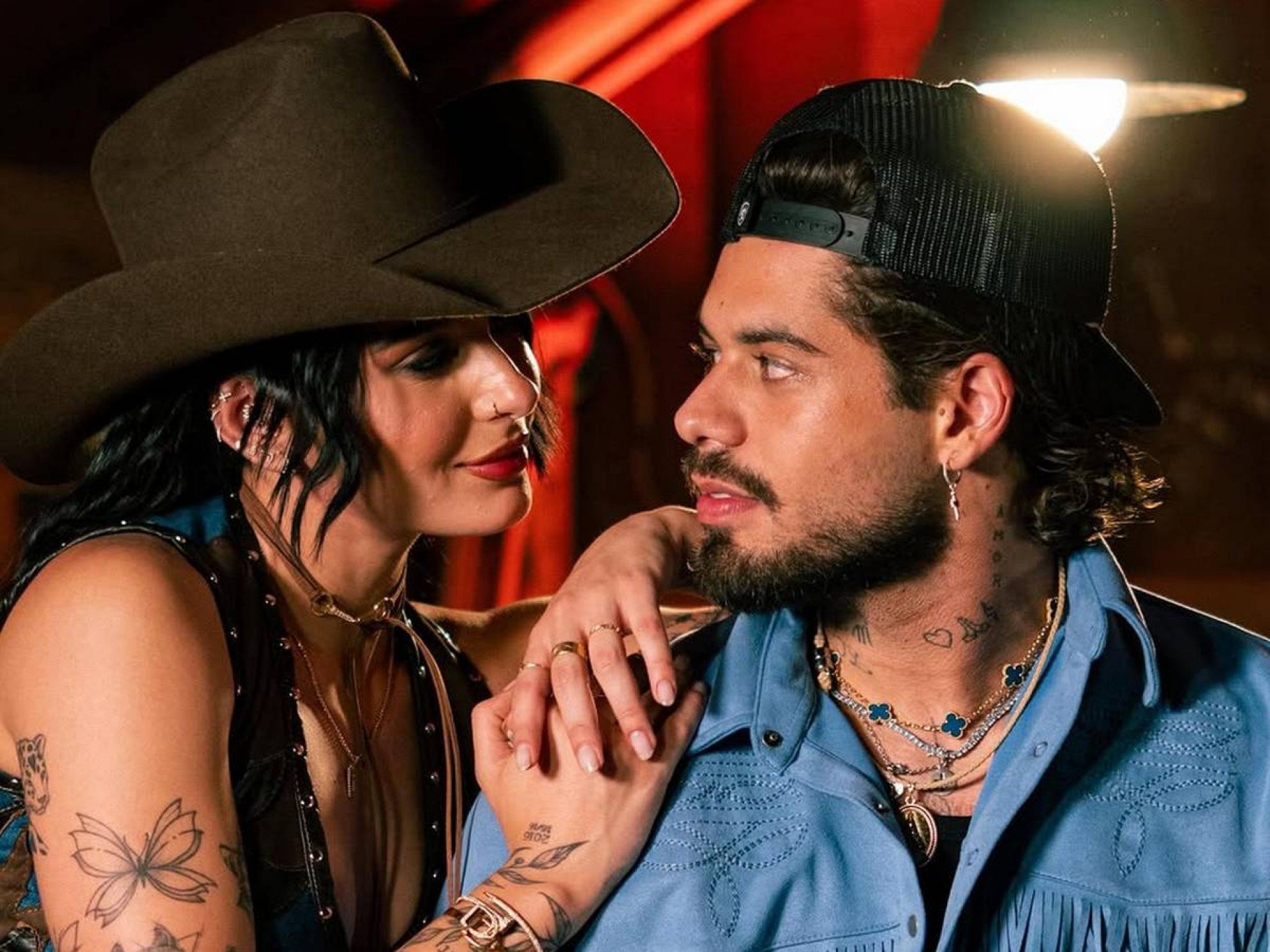 Ana Castela nega namoro com Zé Felipe, mas admite affair: “A internet toda sabe”