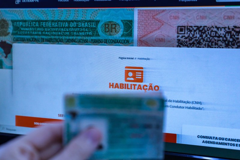 Associação nacional, criada recentemente, defende o projeto, inclusive a criação do instrutor autônomo. Mas também é a favor da imposição de horas mínimas para as aulas práticas