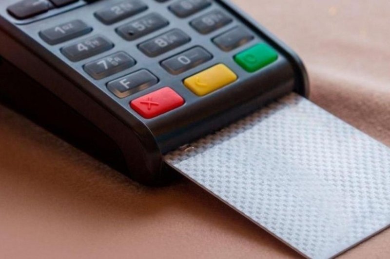 Maquinetas podem estar manipuladas para roubar dados e invadir contas pessoais das vítimas