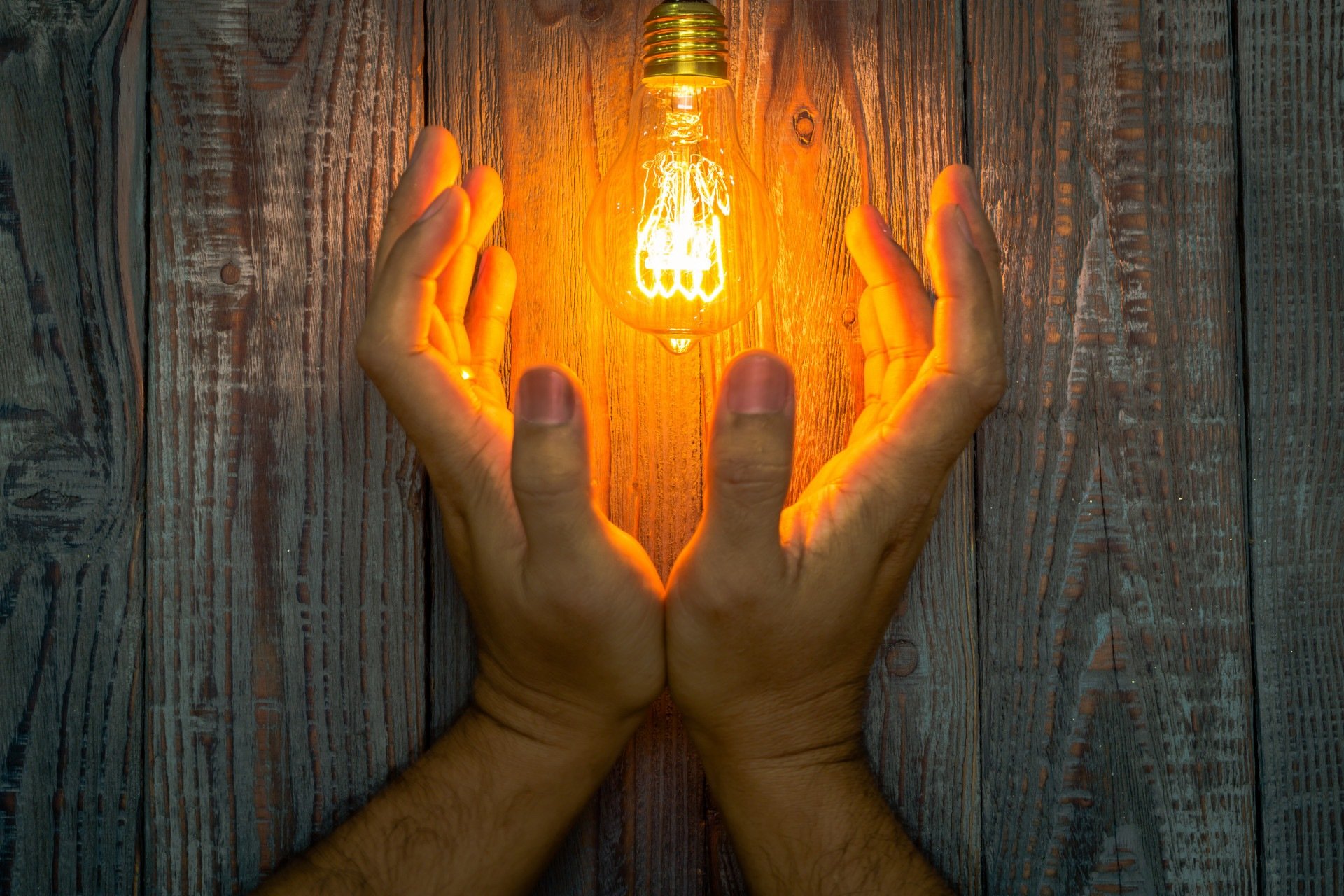 Mudança de energia atrai propostas, convites e sorte para 5 signos escolhidos