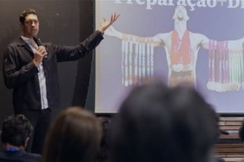 Gustavo Borges ministra palestra no Teatro RioMar Recife
