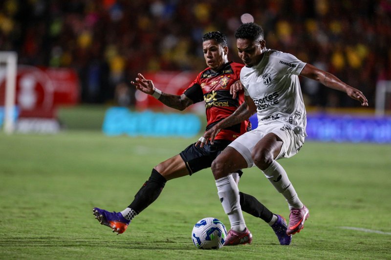 Lance do jogo entre Sport x Ceará pela 28ª rodada do Brasileirão