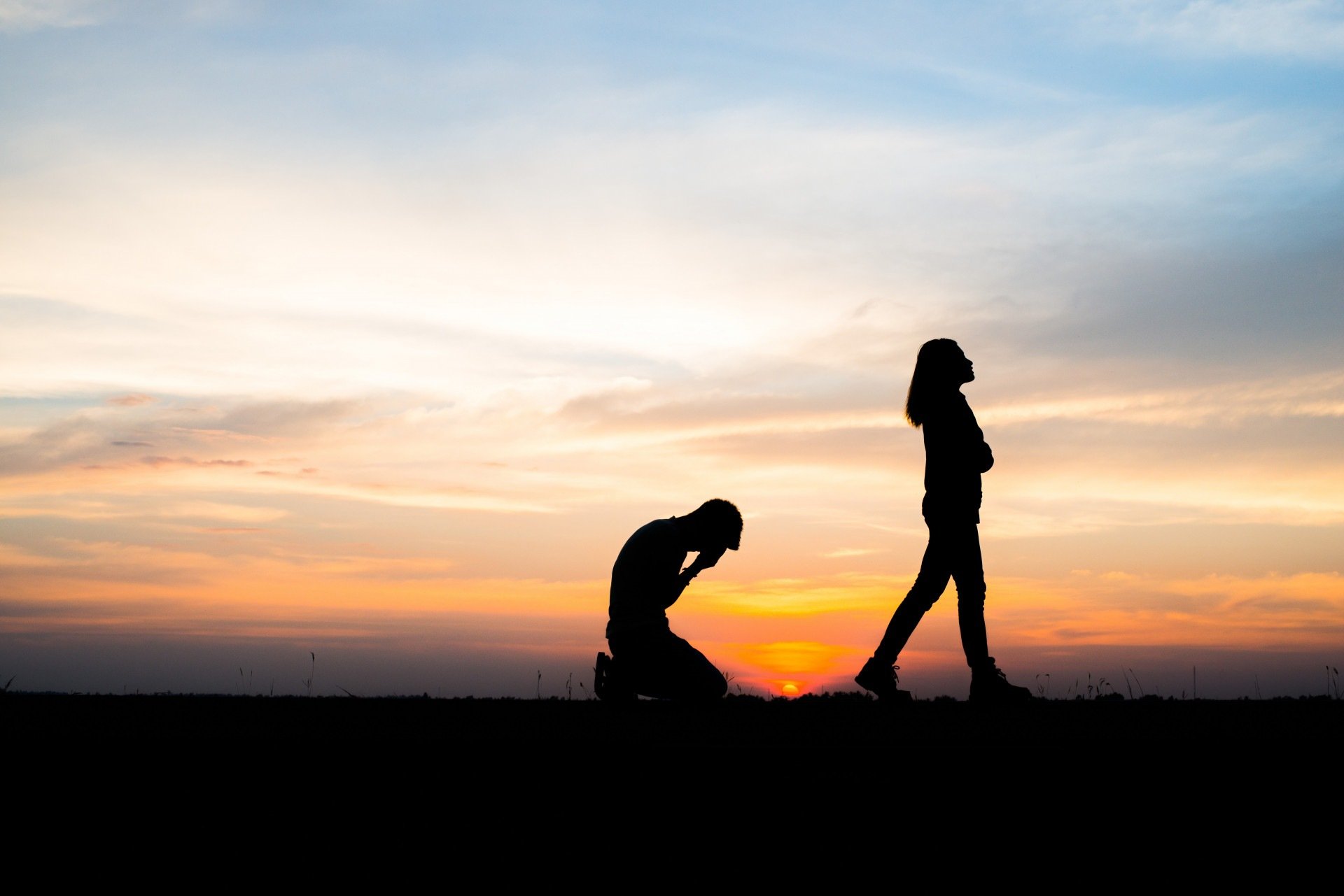 Um amor esquecido pode voltar à cena e bagunçar a rotina de 4 signos