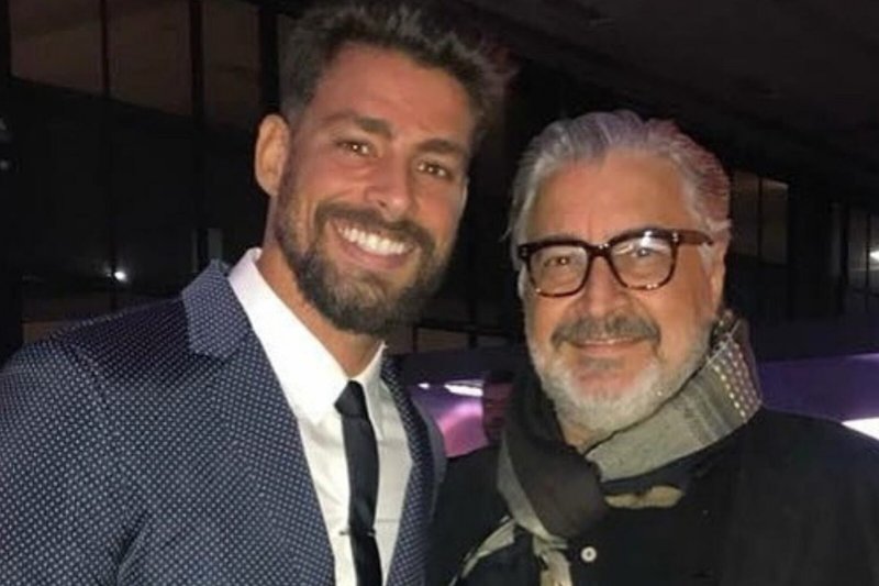 Cauã Reymond lamenta morte de Sérgio Mattos, empresário que revelou o ator e Gisele Bündchen
