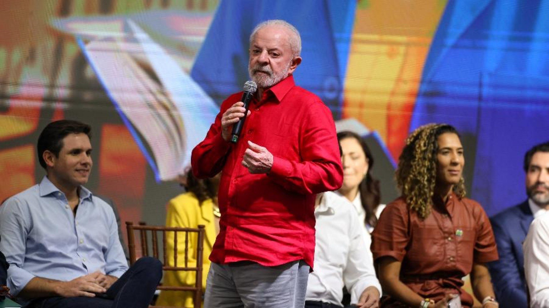 Foto da capa: Política