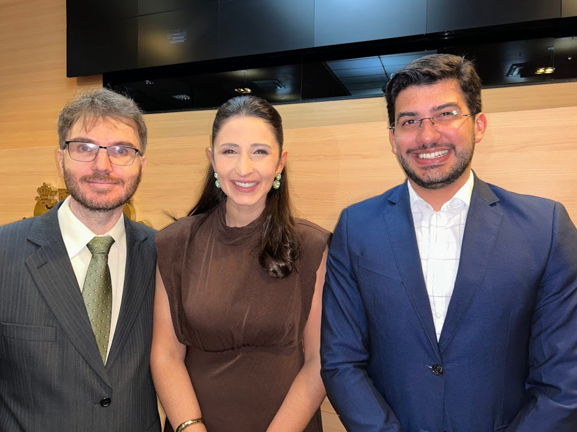 Natália Ribeiro recebeu título de recifense em clima de emoção