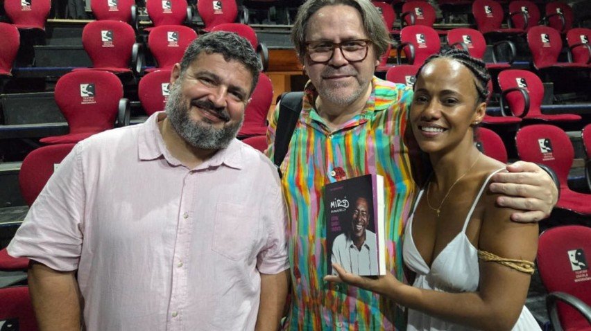 Wellington de Melo, Marcelino e Naruna Costa em São Paulo