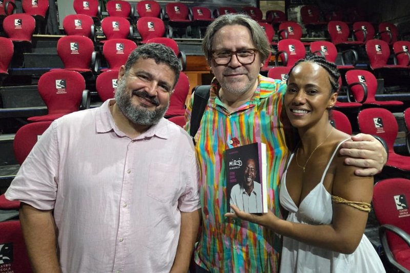 Wellington de Melo, Marcelino e Naruna Costa em São Paulo