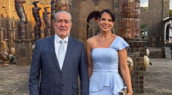Fausto e Amanda Campos, em nupcial na Oficina Francisco Brennand
