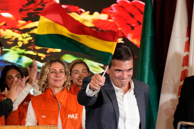 Rodrigo Paz e sua vice foram eleitos no último domingo