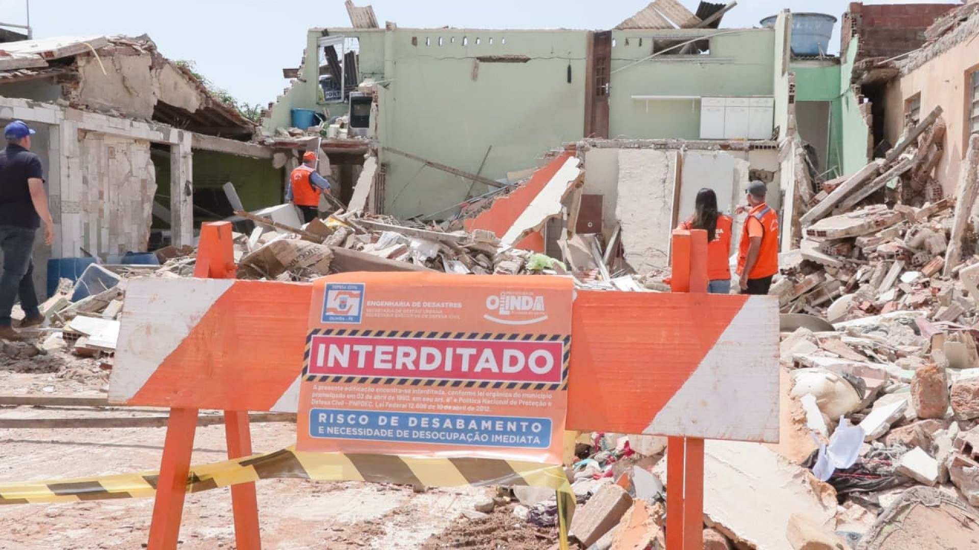 Nova vistoria é realizada em local de desabamento em Olinda