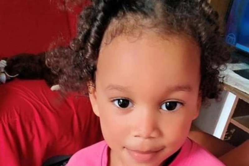 Ester Izabelle, de 4 anos, estava desaparecida desde a tarde da segunda-feira (20)
