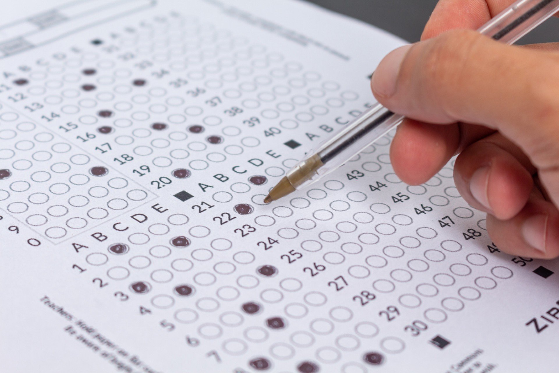 Enem 2025: Fazer a redação primeiro ou por último? Estratégia essencial