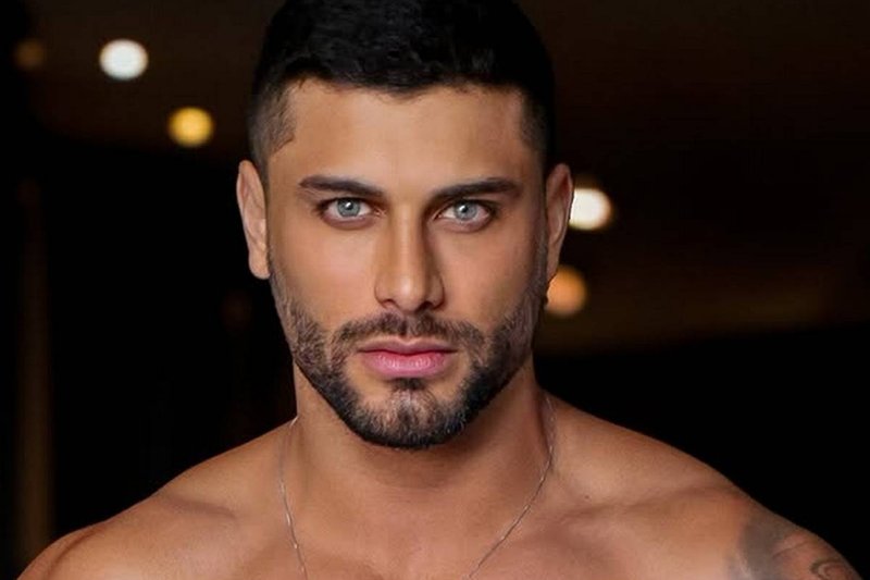 Jesus Luz confessa vontade de voltar às novelas após sucesso com conteúdo adulto: “Preciso ocupar minha cabeça”