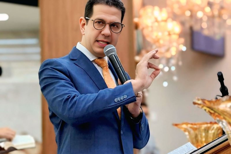 Reverendo Esdras Cabral de Melo