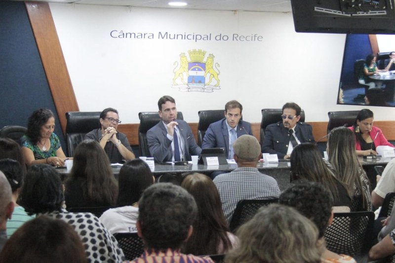 Audiência na Câmara discutiu bem-estar animal e apoio aos protetores