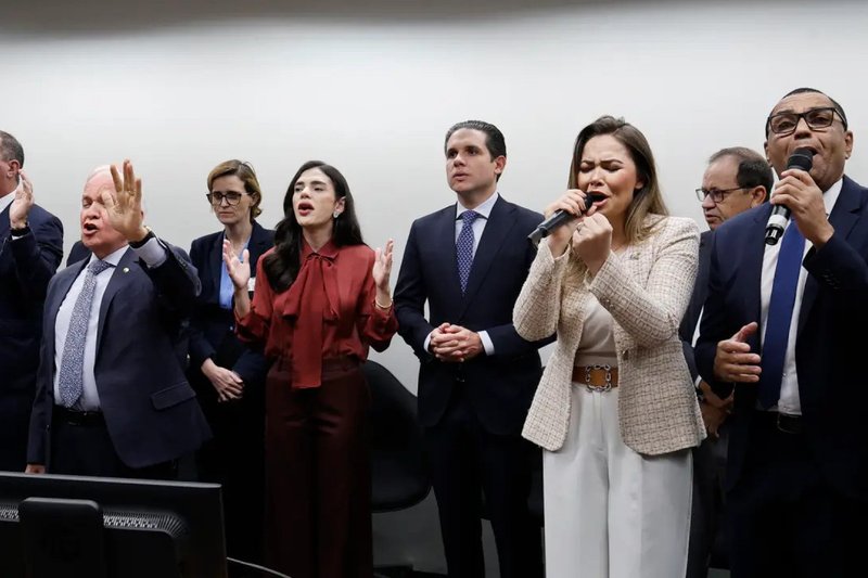 Culto ecumênico organizado pelas frentes parlamentares católica e evangélica
