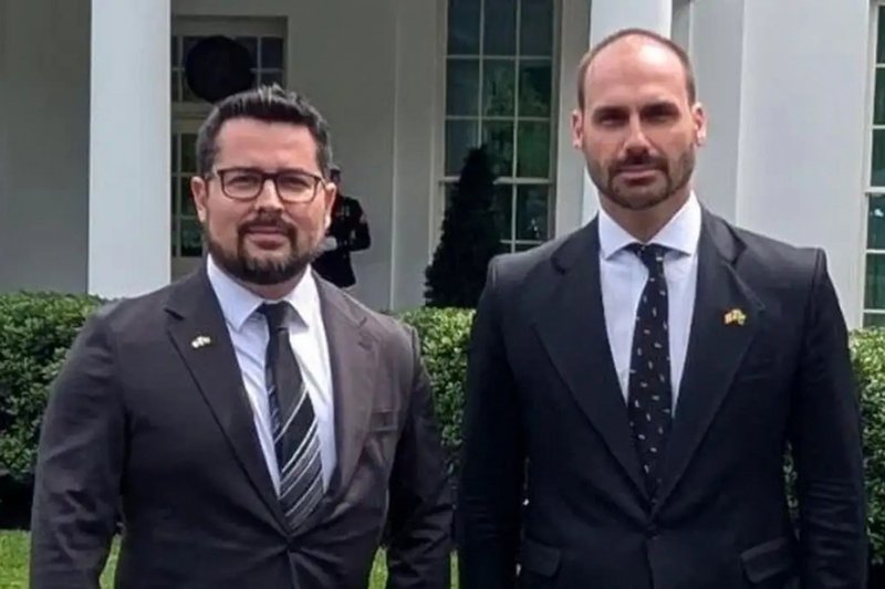 Alexandre de Moraes assina carta para intimar Paulo Figueiredo nos Estados Unidos