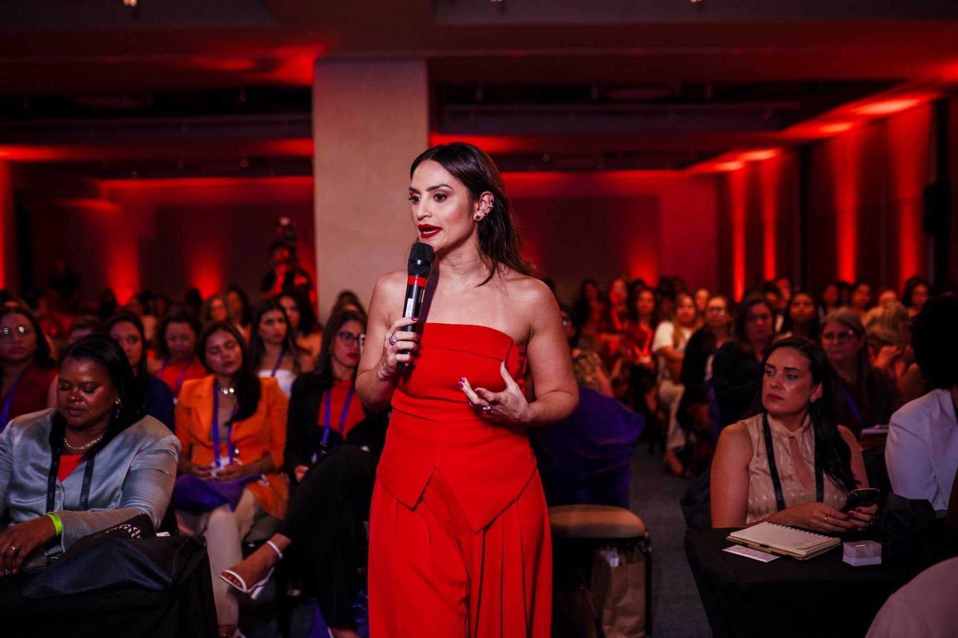 Mentora de negócios Aline Portela leva experiência em posicionamento para Lisboa