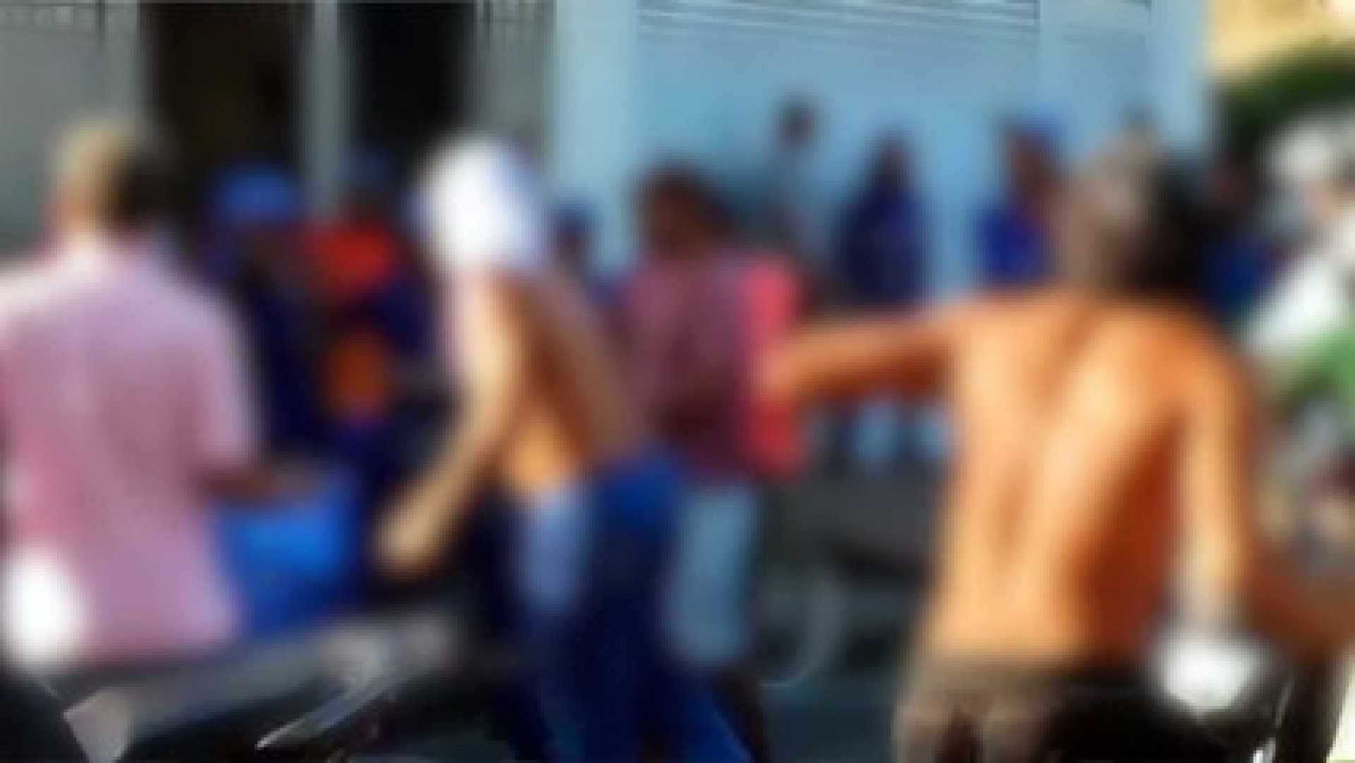 Suspeito de realizar assaltos em farmácias é capturado por moradores em Casa Amarela