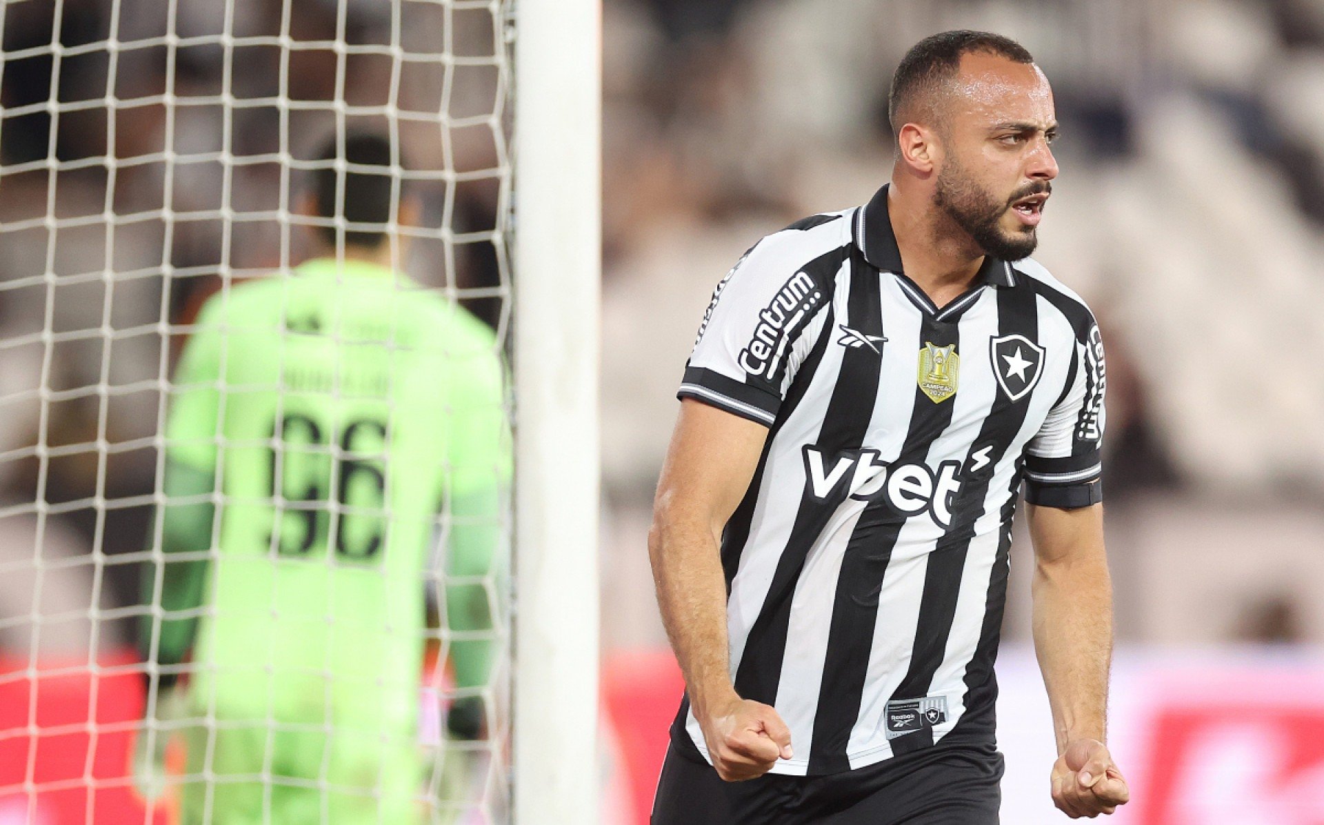 Qual jogo vai passar na Globo hoje (26/10)? Botafogo x Santos? Veja a programação