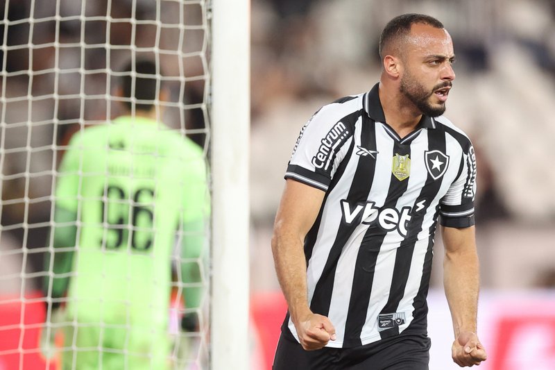 Arthur Cabral, atacante do Botafogo