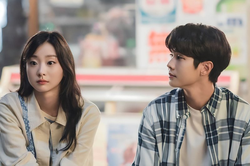 Imagem do dorama "Nosso Eterno Verão"