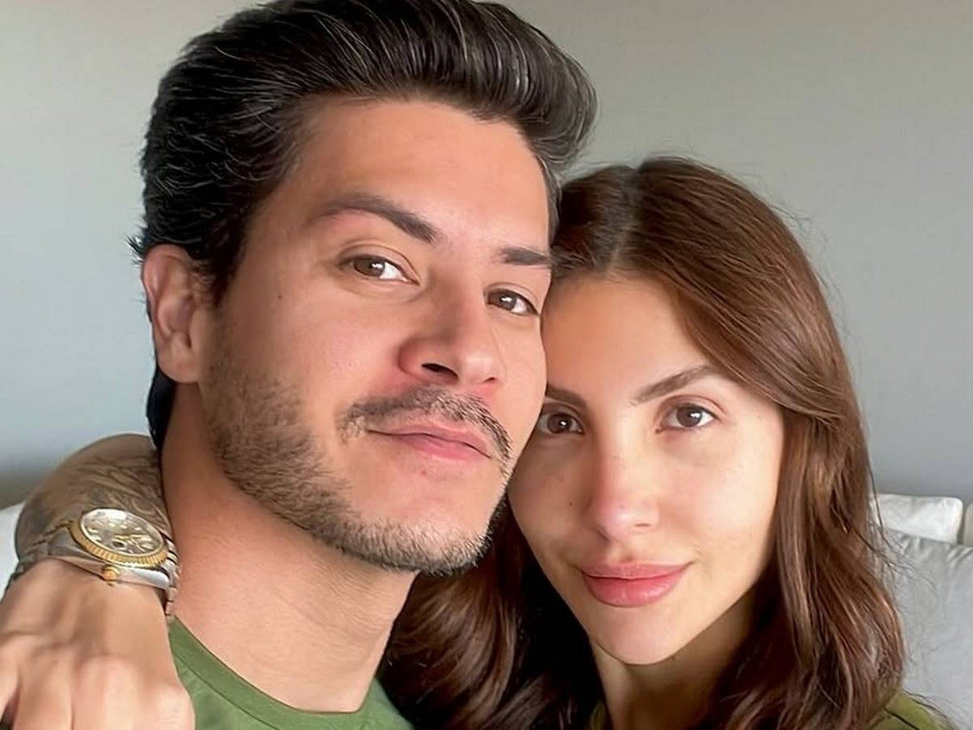 Jheny Santucci fala sobre risco de ser traída por Arthur Aguiar: “Eu mato”