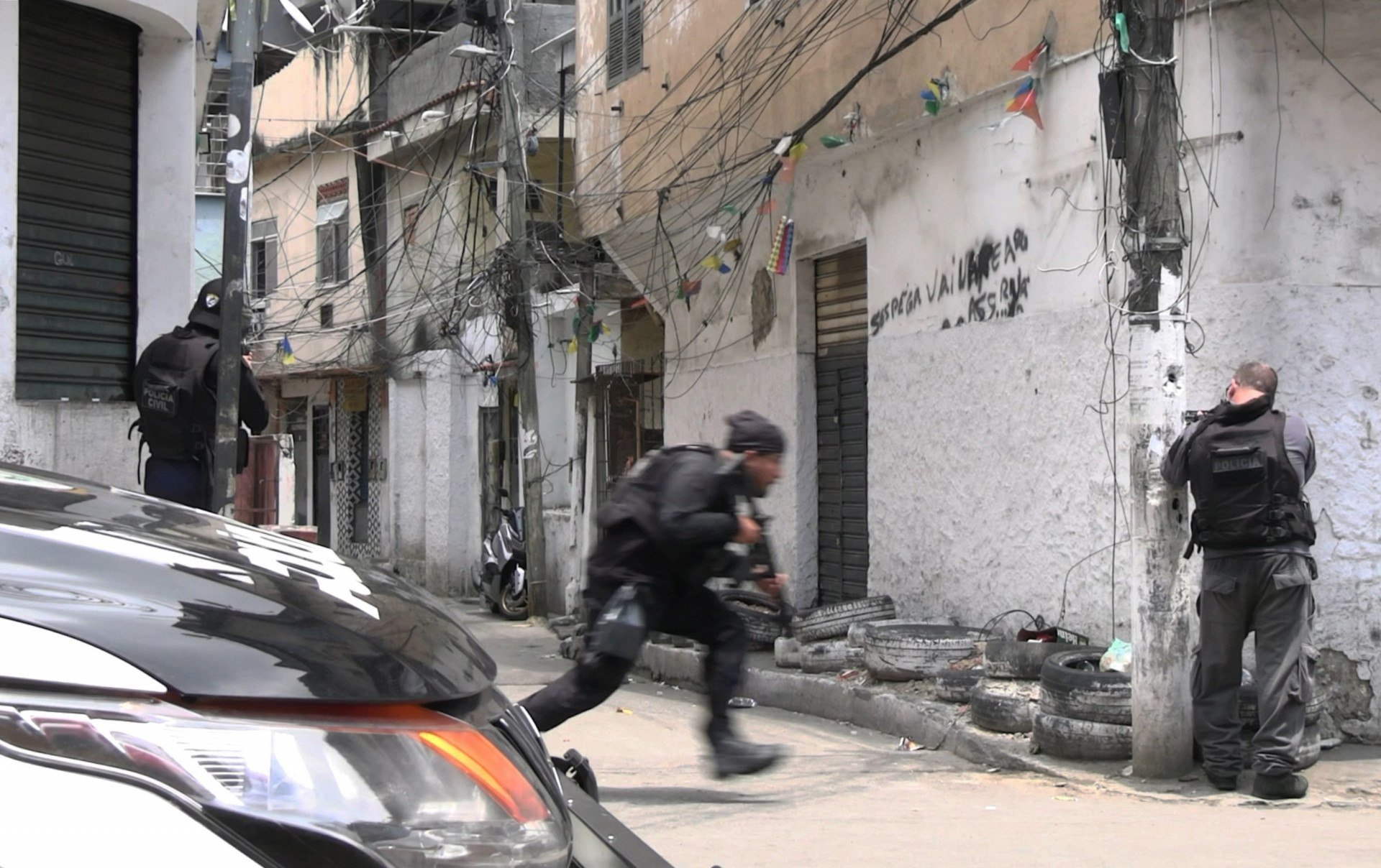 Secretário do Rio cita 'Estado de Guerra'; 'é 'impossível' combater crime organizado sozinho'