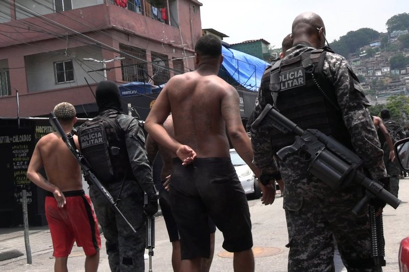 Disque Denúncia do Rio oferece R$ 100 mil por informações sobre Doca, líder do Comando Vermelho