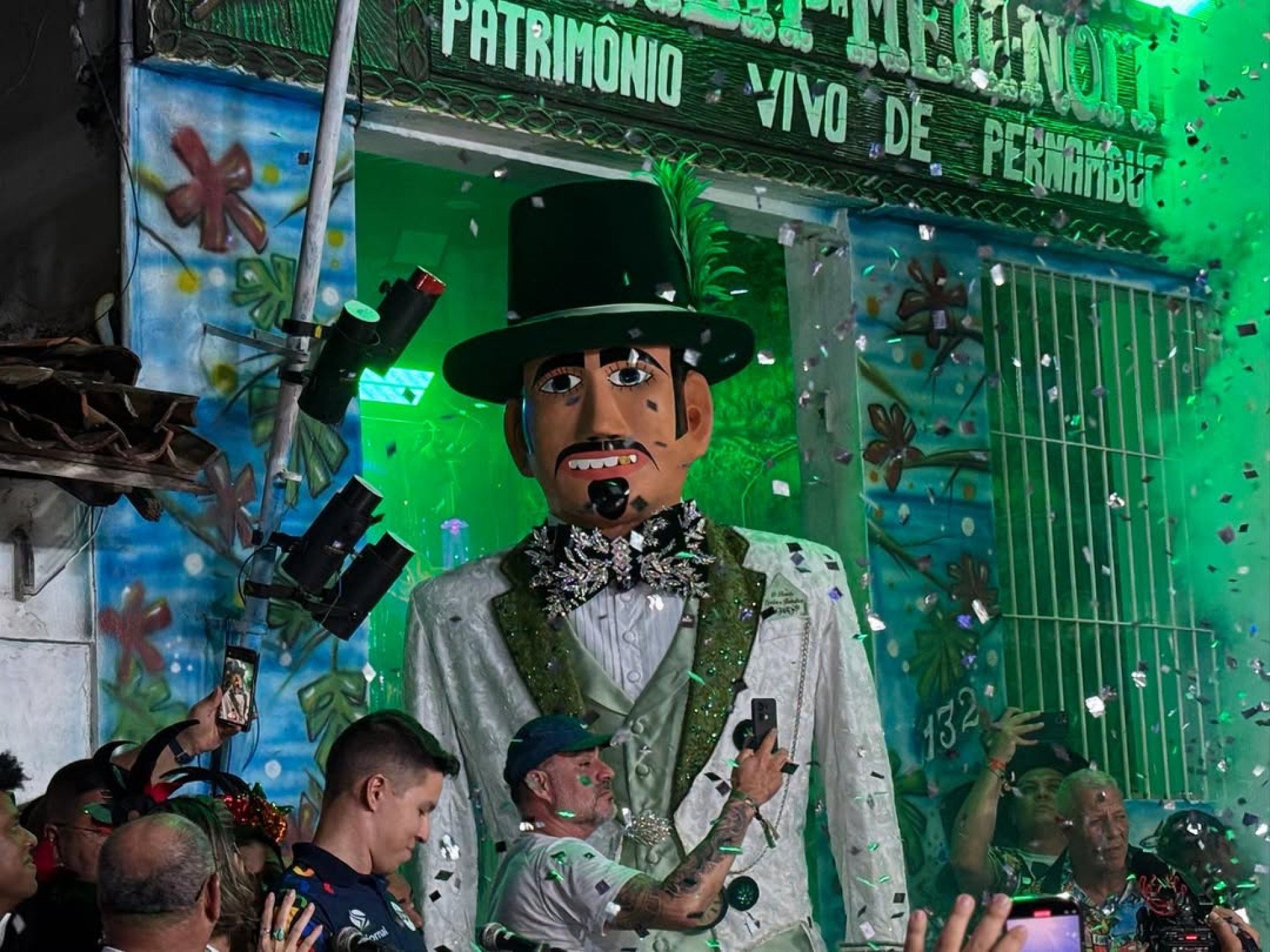 "Tambores Silenciosos": Homem da Meia-Noite divulga tema do desfile para 2026