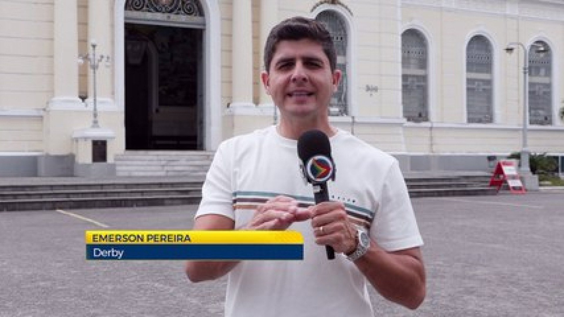 Polícia impede possível feminicídio e apreende arma após discussão entre casal no Grande Recife