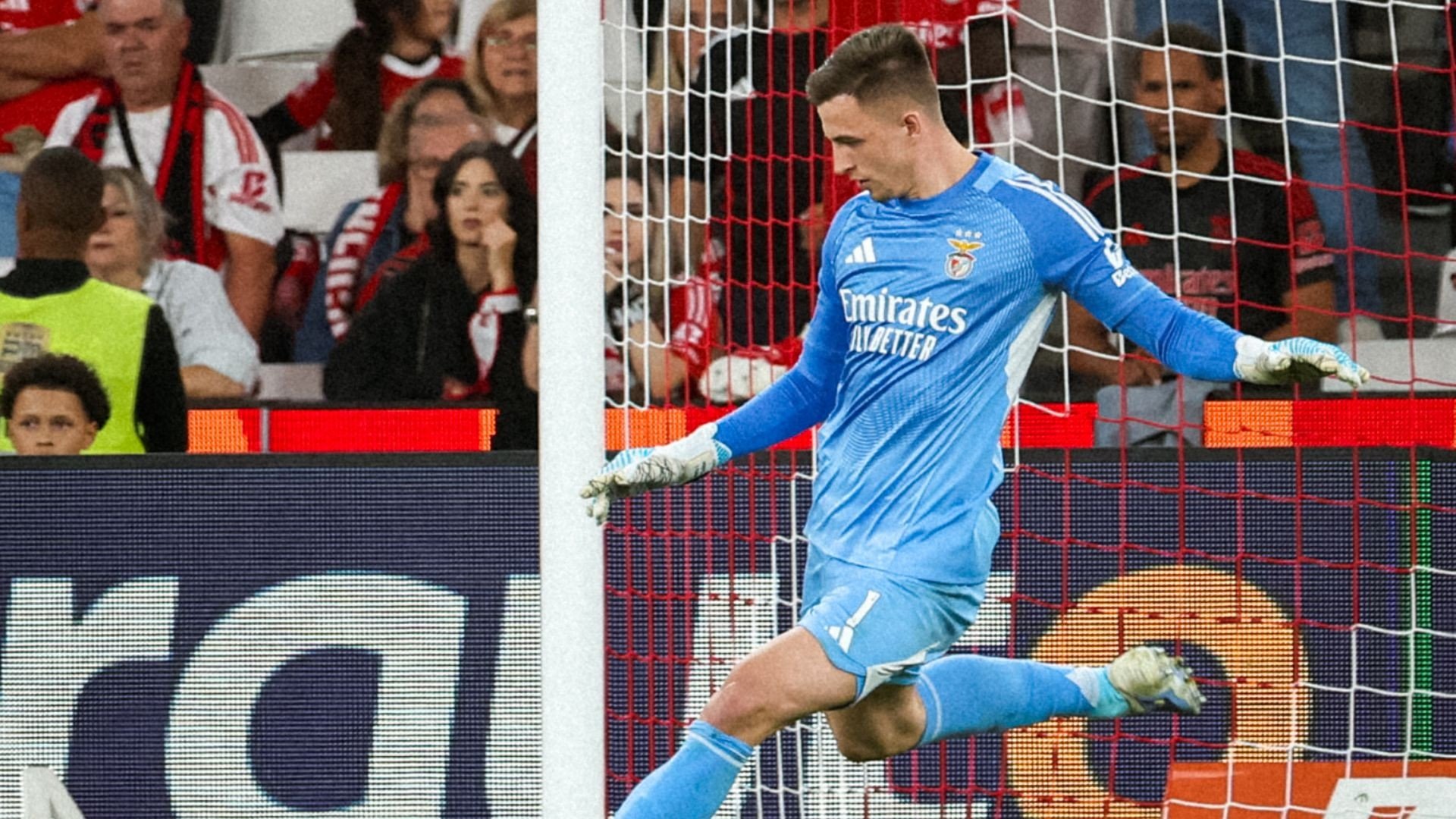 Ajax x Benfica hoje (25): onde assistir ao vivo, horário e possíveis escalações na 5ª rodada da Champions League