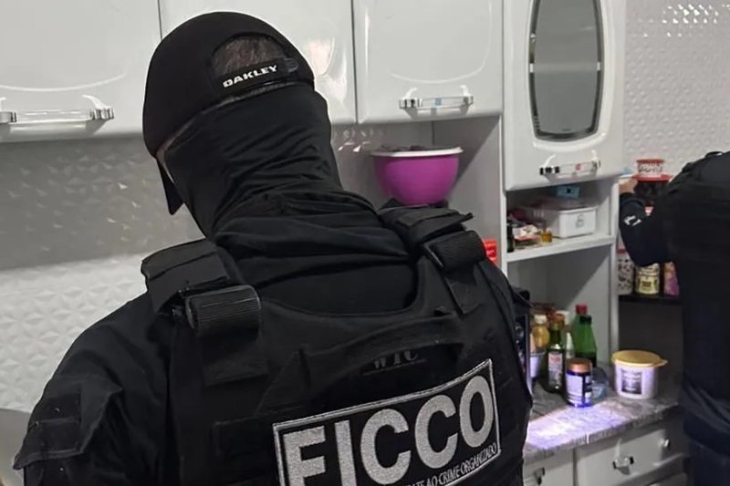 Um dos líderes do Comando Vermelho no Pará foi preso, na semana passada, no Grande Recife