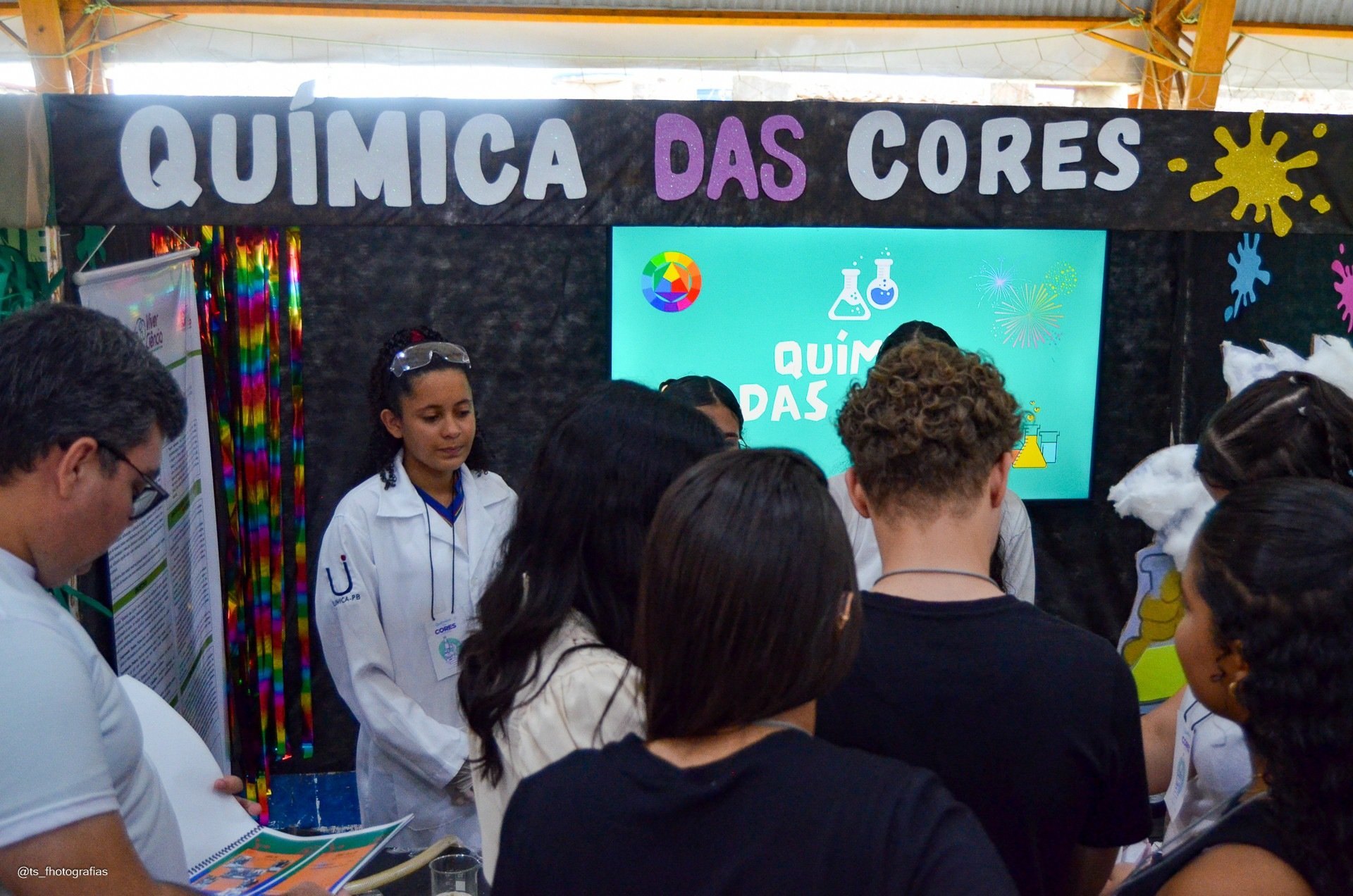 Estudantes participam da tradicional feira de conhecimentos Viver Ciência Divulgação/EREM Frei Orlando