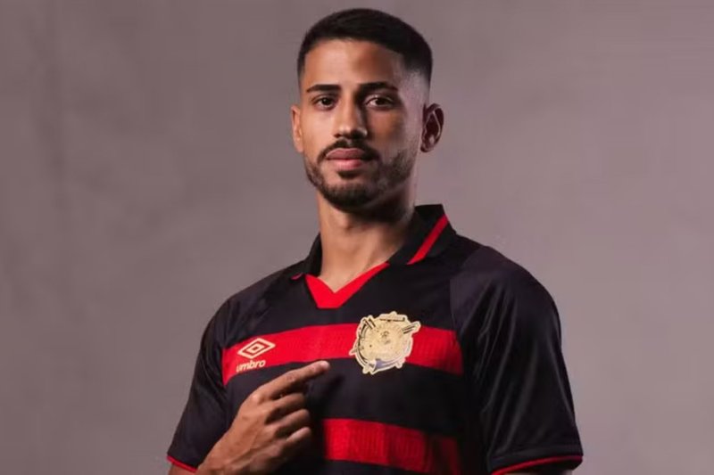 Hereda em apresentação no Sport