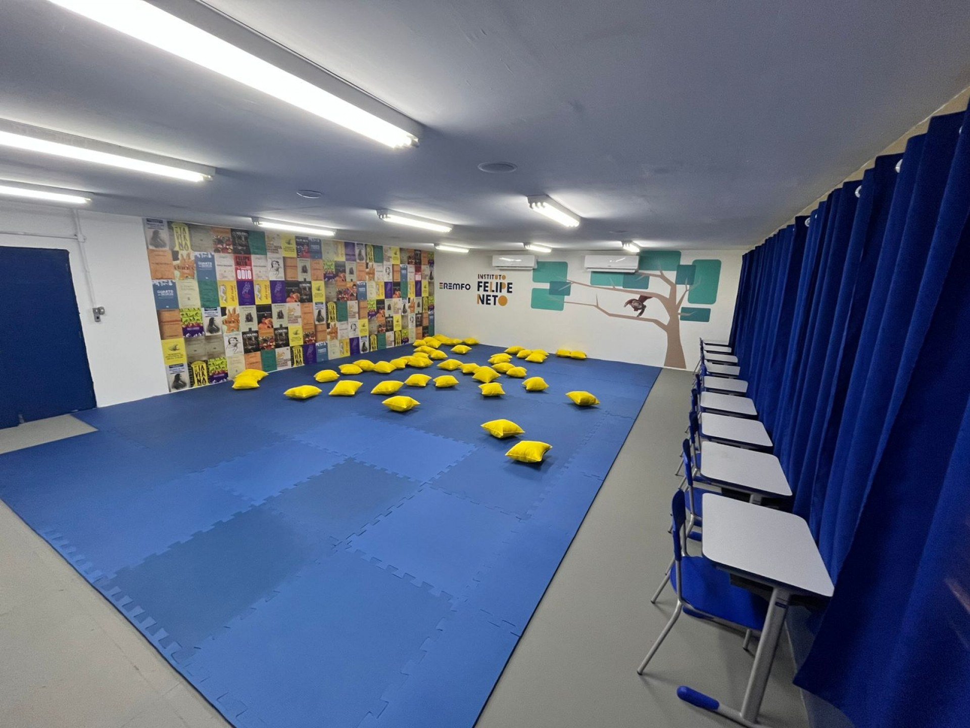 Sala reformada pelo Instituto Felipe Neto Divulgação/EREM Frei Orlando