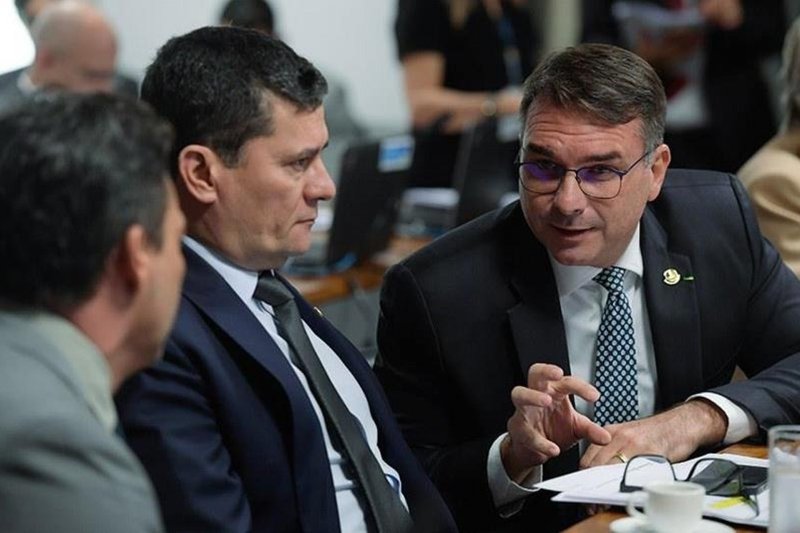 CPI do Crime Organizado terá Flávio Bolsonaro e Sergio Moro na titularidade