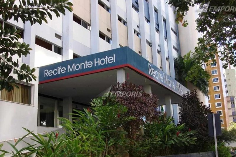 Fachada do Recife Monte Hotel, em Boa Viagem, Zona Sul do Recife