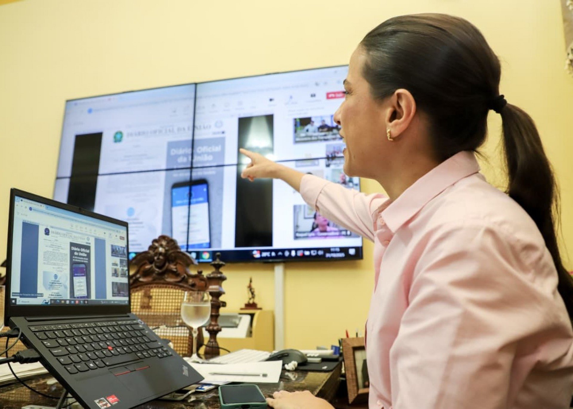 Foto da capa: Política