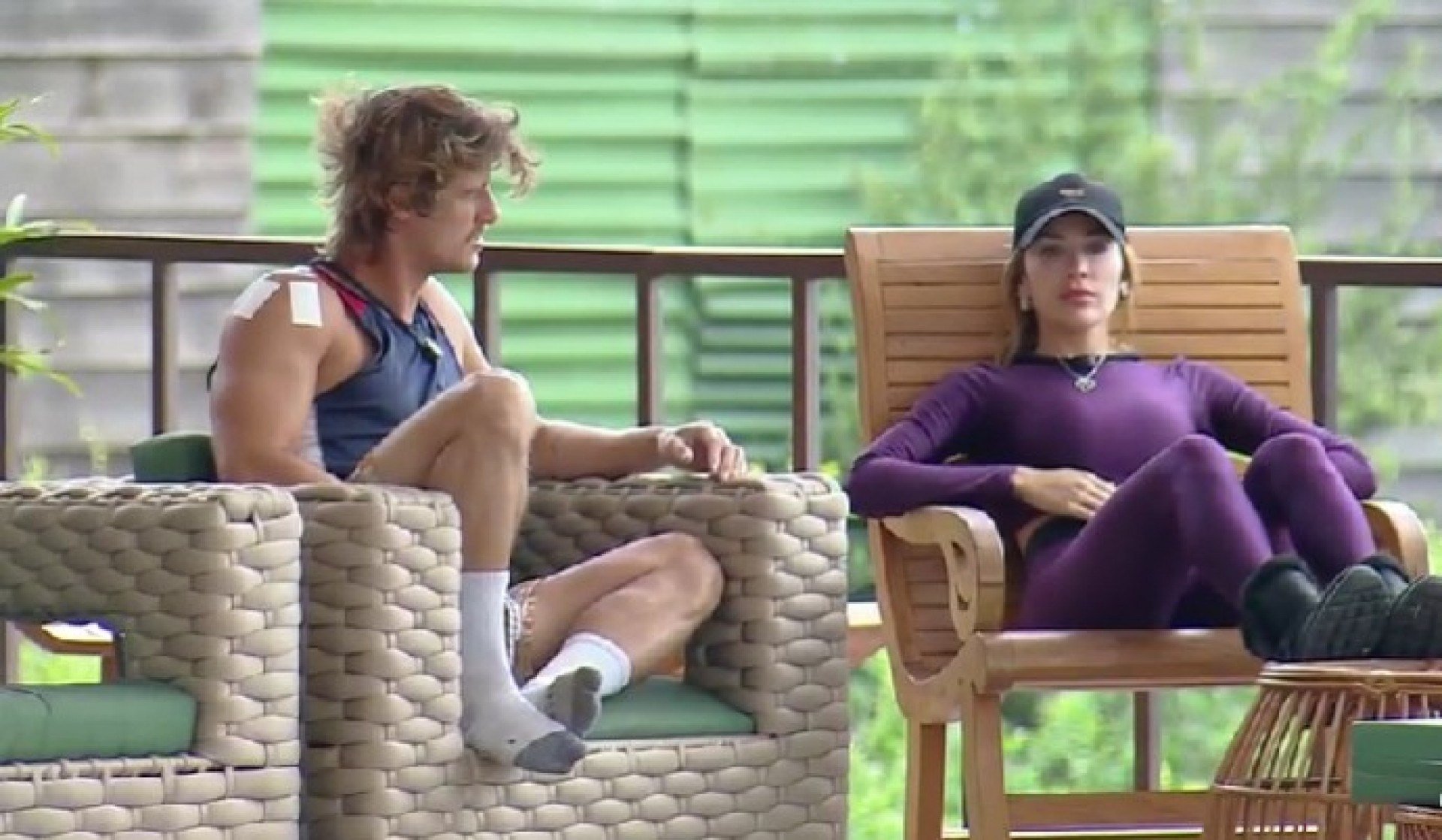 A Fazenda 17: Matheus acredita que será indicado por Toninho, e Maria teme ser a mais votada pelos peões