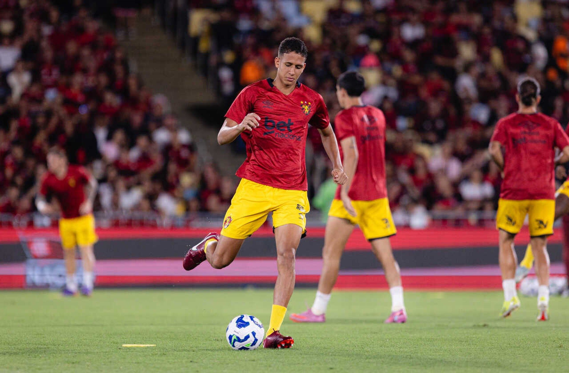 Quem é Riquelme? Conheça a joia que pode ser a nova venda milionária do Sport