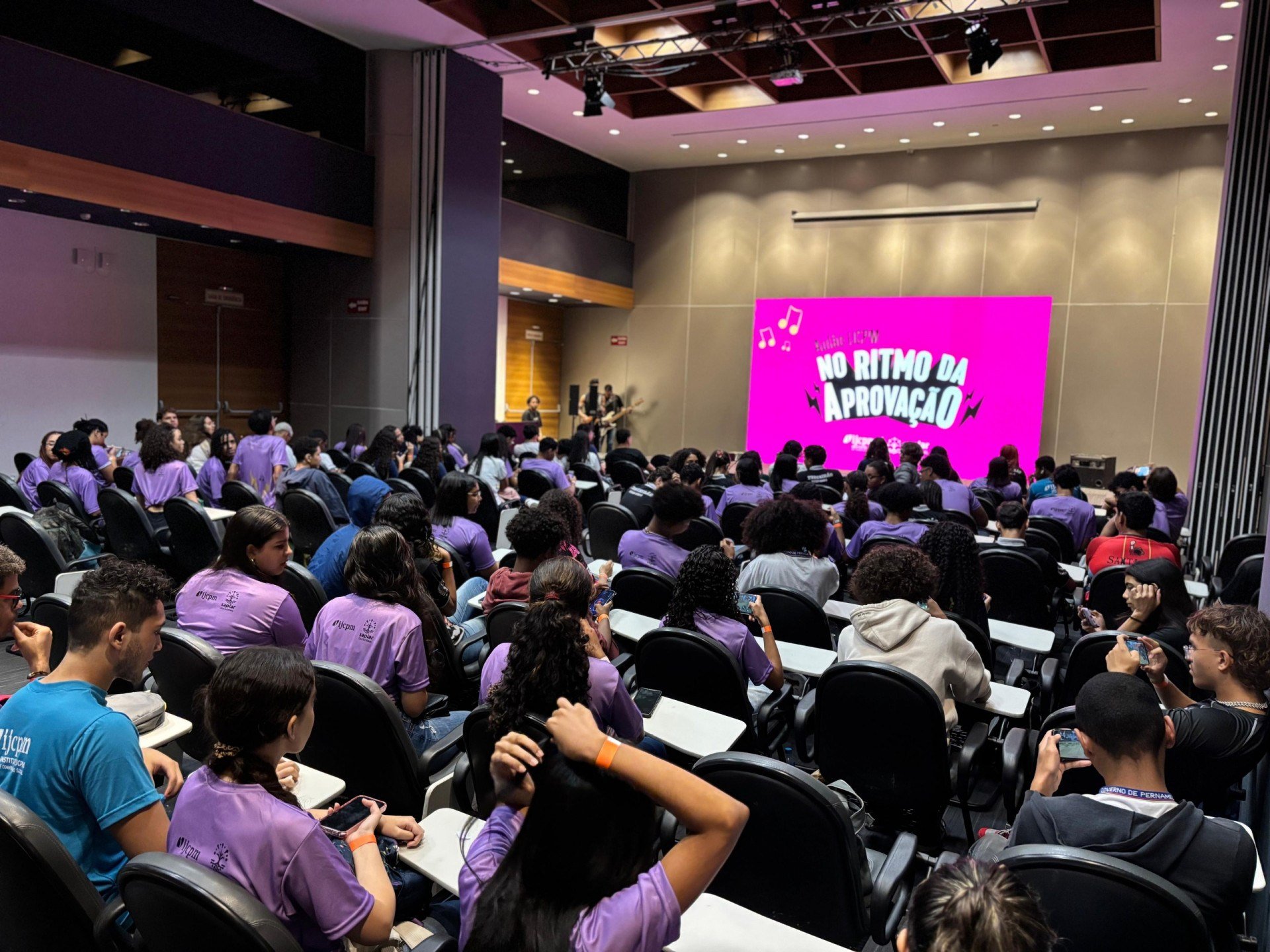 Acelere Experience 2025 oferece aulas, shows e palestras gratuitas para estudantes que farão o Enem