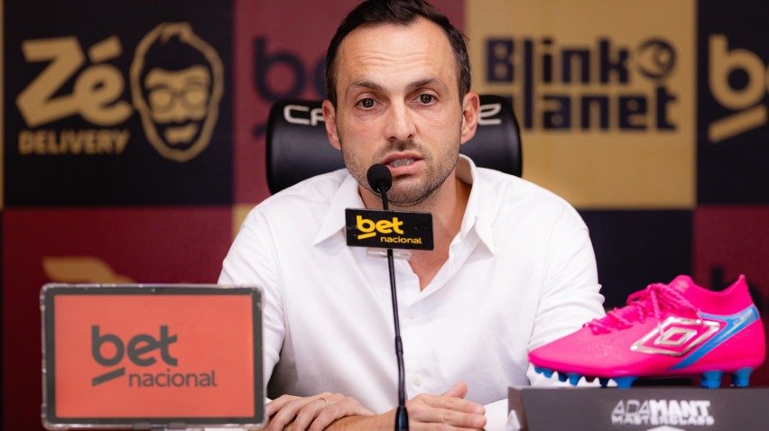 Enrico Ambrogini, diretor geral de futebol do Sport