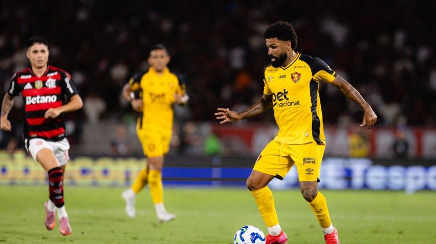 Lance de Flamengo x Sport na última rodada do Brasileirão