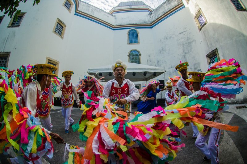 Imagem do Cavalo Marinho Estrela de Ouro de Condado, na Casa da Cultura