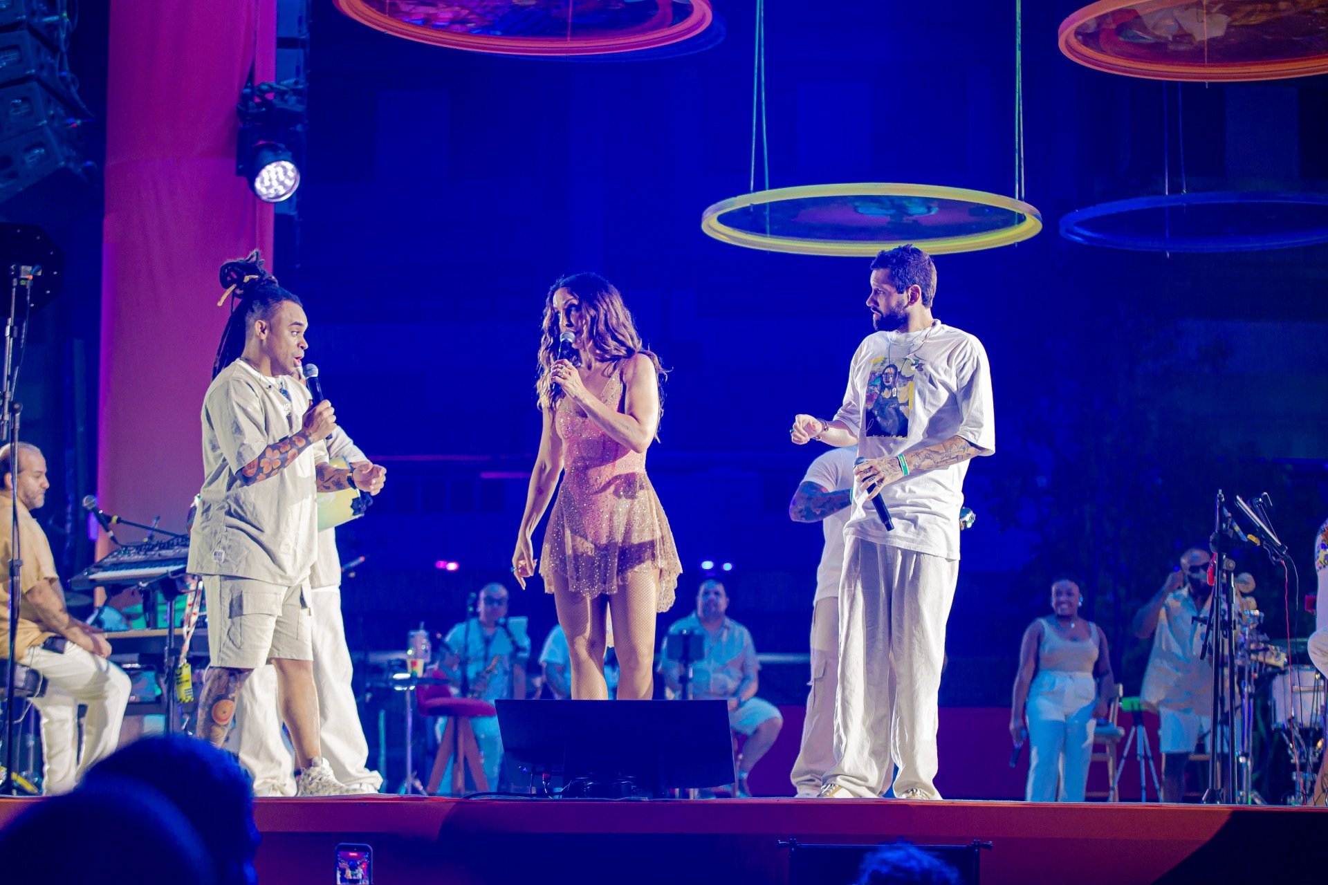 Ivete Sangalo divide palco com grupo Akatu em Belo Horizonte